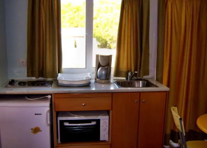 Ξενοδοχείο με διαμερίσματα Fantasia 2*