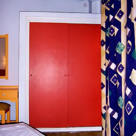 Aparthotel Fantasia 2*
