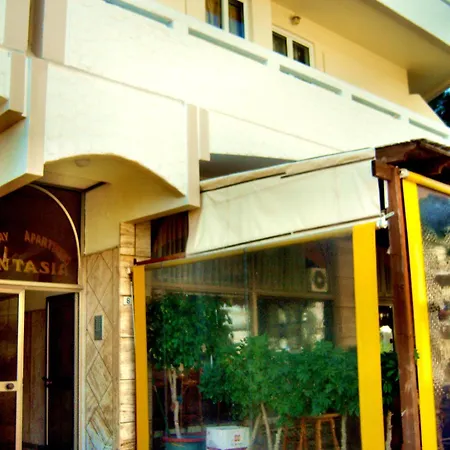 Aparthotel Fantasia 2*